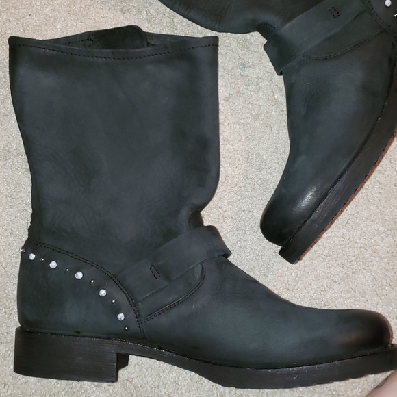 ●SOLD●FRYE 8½ STONE STUDDED - Picture 12 of 16